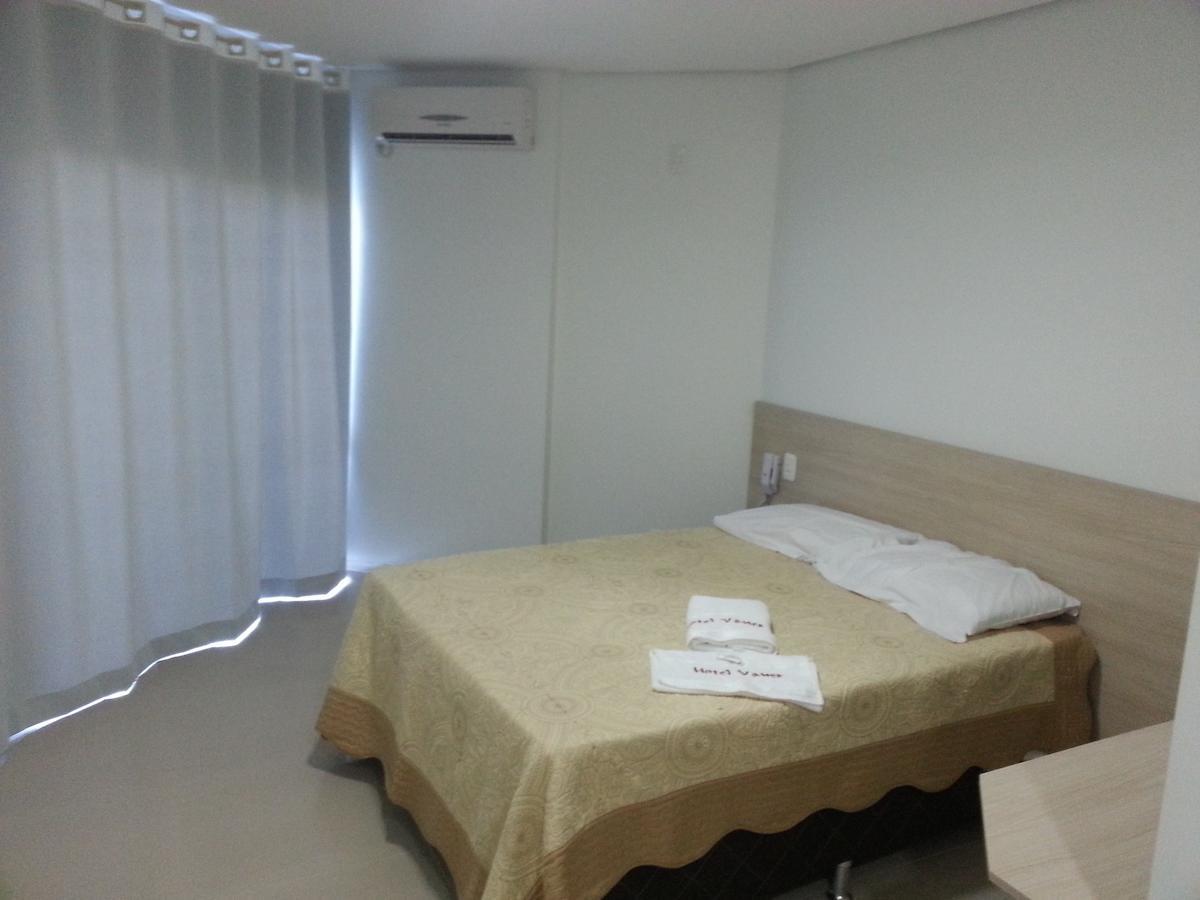 Hotel Vanes Coronel Freitas Chambre photo