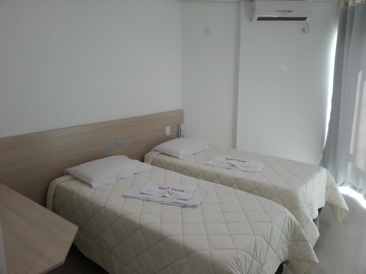 Hotel Vanes Coronel Freitas Chambre photo