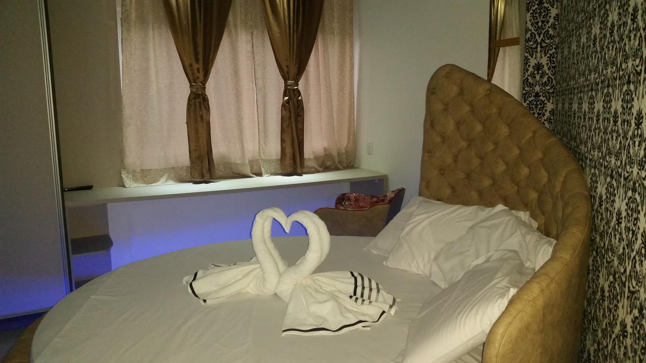 Hotel Vanes Coronel Freitas Chambre photo